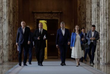 Care este impactul bugetar al ordonanţei propuse pentru majorarea salariilor din Educaţie