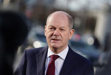 Olaf Scholz a vizitat Zona Demilitarizată coreeană. Cancelarul german cere Coreei de Nord să nu mai testeze rachete balistice