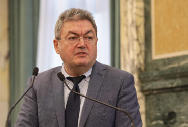 Rectorul Universității din București s-a răzgândit și susține greva din învățământul preuniversitar