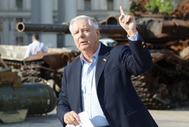 Rusia l-a dat în urmărire pe senatorul american Lindsey Graham