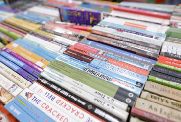 Topul vânzărilor Bookfest 2023. Care au fost cei mai căutaţi autori