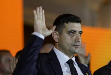 Sondaj: PSD, pe primul loc în intenția de vot, urmat de AUR. Cine nu ar trece pragul pentru Parlament