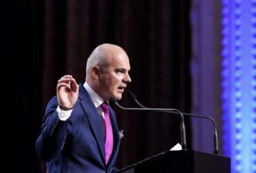 Rareș Bogdan, despre măsurile fiscale: Nu putem să venim cu taxe care să împovăreze proprietarii sau sistemul privat