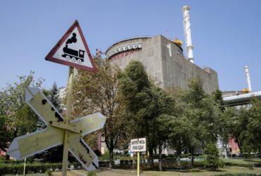 Apa din barajul Kahovka a scăzut la un nivel ce nu mai permite asigurarea răcirii reactoarelor centralei nucleare Zaporojie