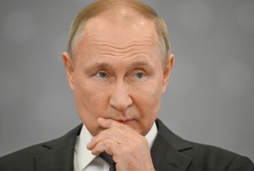 Putin: „Ar trebui să ne întoarcem la Kiev?”