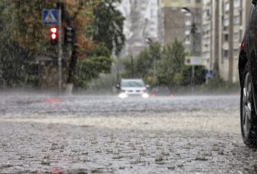 Noi avertizări de ploi torențiale și furtuni în peste jumătate de țară – HARTĂ