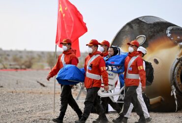 Cei 3 taikonauți chinezi au revenit pe Pământ după 6 luni petrecute la bordul stației spațiale Tiangong