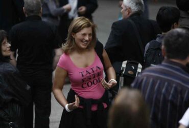 Ioana Băsescu și Elena Udrea mai stau o tură