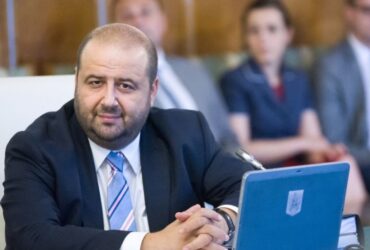 Ce lefuri au încasat șefii Curții de Conturi în ultimul an. Salariul lor, peste al lui Iohannis