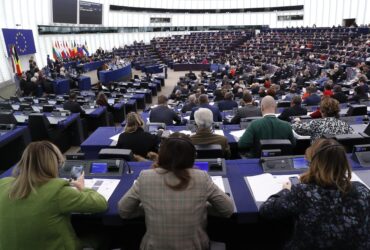 Eurodeputații cer noi măsuri de sprijin pentru România în contextul blocării navelor cu cereale ucrainene