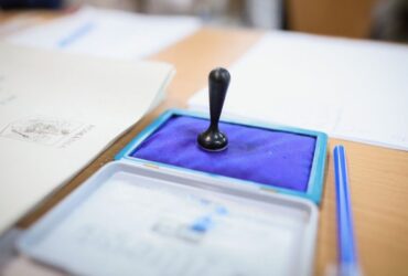 Guvernul evită să ia o decizie privind organizarea alegerilor parțiale. Când e data limită