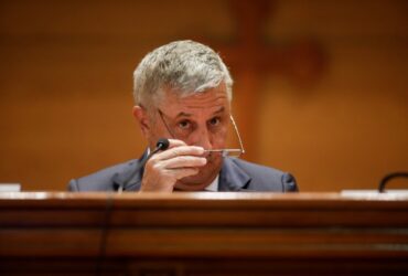 Ce avere are Florin Iordache, șeful Consiliului Legislativ. Adjuncta sa, pensie dublă față de salariu