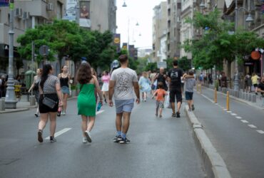 STRĂZI DESCHISE Calea Victoriei redevine pietonală în acest weekend / Programul evenimentelor artistice