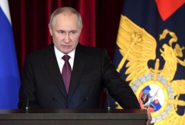 Putin spune că Rusia a stocat bombe cu dispersie și le va folosi în Ucraina dacă va fi nevoită