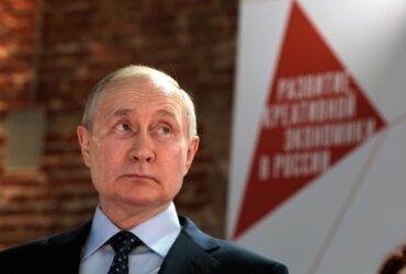 Putin afirmă că economia rusă este „stabilă” / Rubla îl contrazice, iar UE propune noi sancțiuni