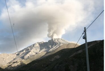 VIDEO Peru va declara starea de urgență după intensificarea activității vulcanului Ubinas