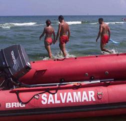 (VIDEO) Facerea de bine: Salvamari bătuți de turiști (VIDEO) Facerea de bine: Salvamari bătuți de turiști