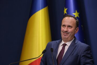 Noi bani din PNRR, primiți de Guvern la începutul lunii septembrie. Cât ar trebui să intre în conturile statului