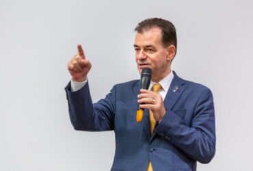 Ludovic Orban cere concedierea a 200.000 de bugetari şi eliminarea voucherelor de vacanţă