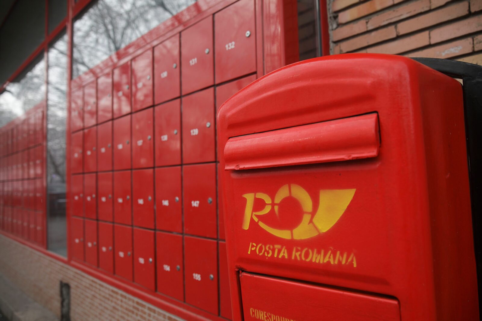 Ce venituri au șefii Poștei Române. Unele lefuri depășesc indemnizația miniștrilor Ce venituri au șefii Poștei Române. Unele lefuri depășesc indemnizația miniștrilor