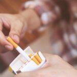 Campanie antifumat în școli. Aproape o treime dintre tinerii peste 15 ani, fumători