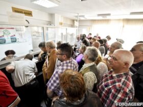 Rafila: Doar 5 milioane din 19 milioane de români plătesc asigurări de sănătate