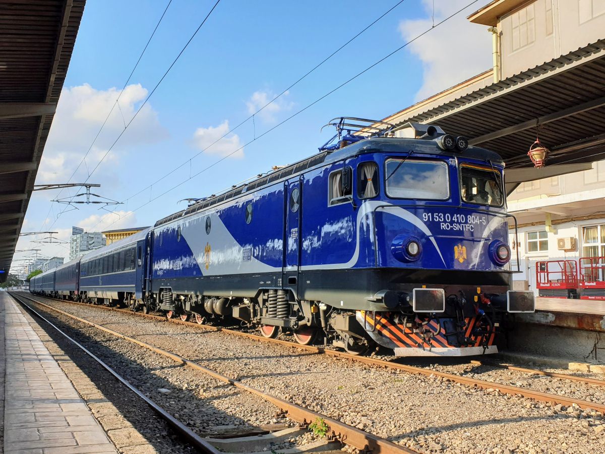 Alba: Un utilaj feroviar a smuls ușa de acces a ultimului vagon de la un tren de călători