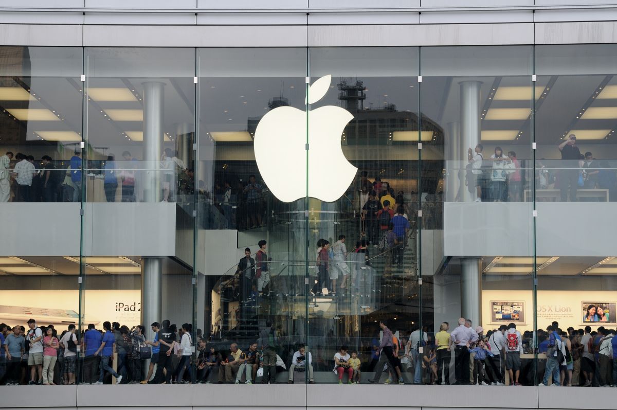Apple: O nouă scădere a veniturilor (-1,4%) / Vânzările de iPhone dezamăgesc