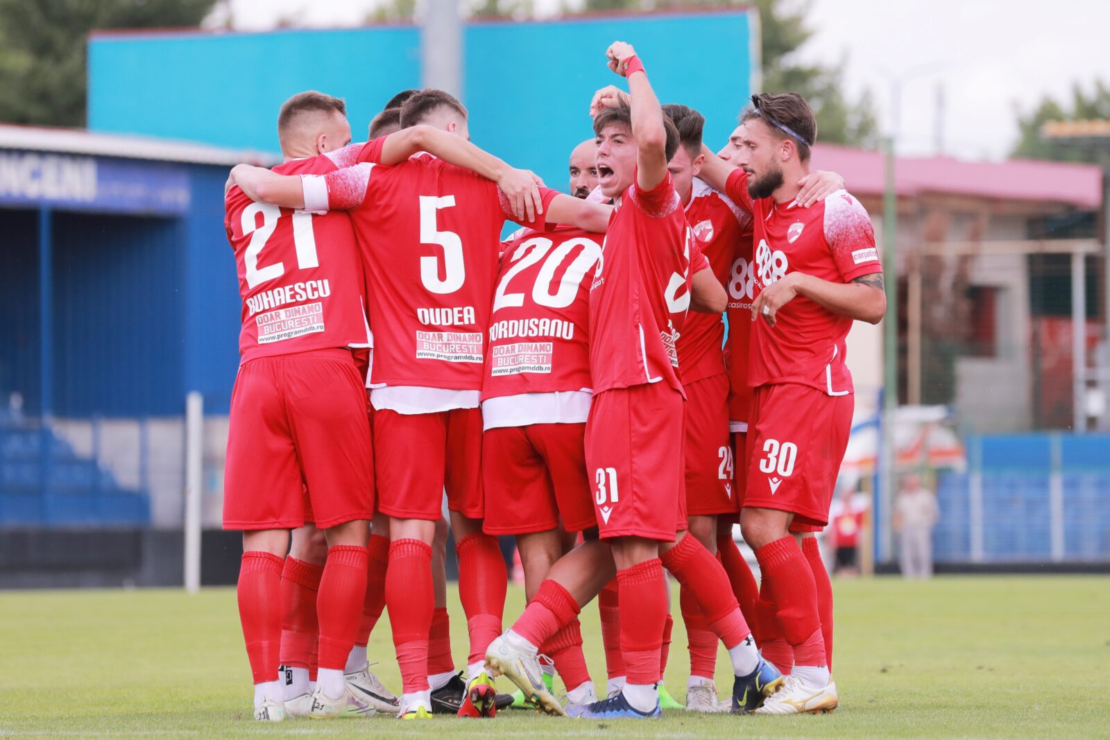 VIDEO SuperLiga: Dinamo, la a doua victorie consecutivă după un meci spectaculos