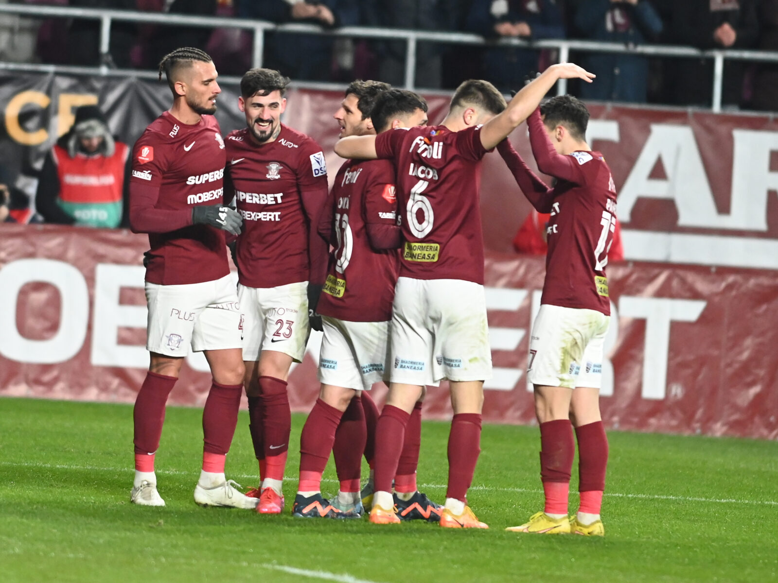 Veste bună pentru Rapid – Surpriza din lot pentru meciul cu U Craiova 1948 Veste bună pentru Rapid – Surpriza din lot pentru meciul cu U Craiova 1948
