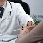 „Dreptul de a fi uitat” este pe cale să devină o realitate pentru italienii care au supraviețuit cancerului