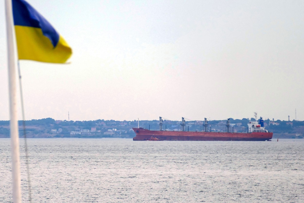 Politico: Ucraina declară război transportului maritim rusesc în Marea Neagră / Zelenski: Ruşii ar trebui să înţeleagă clar că la sfârşitul războiului vor avea zero nave, zero!
