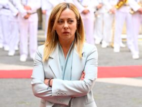 VIDEO „Plătiţi nota acestor idioţi”. Cum a ajuns guvernul italian să plătească tot ce a consumat un grup de turiști în Albania
