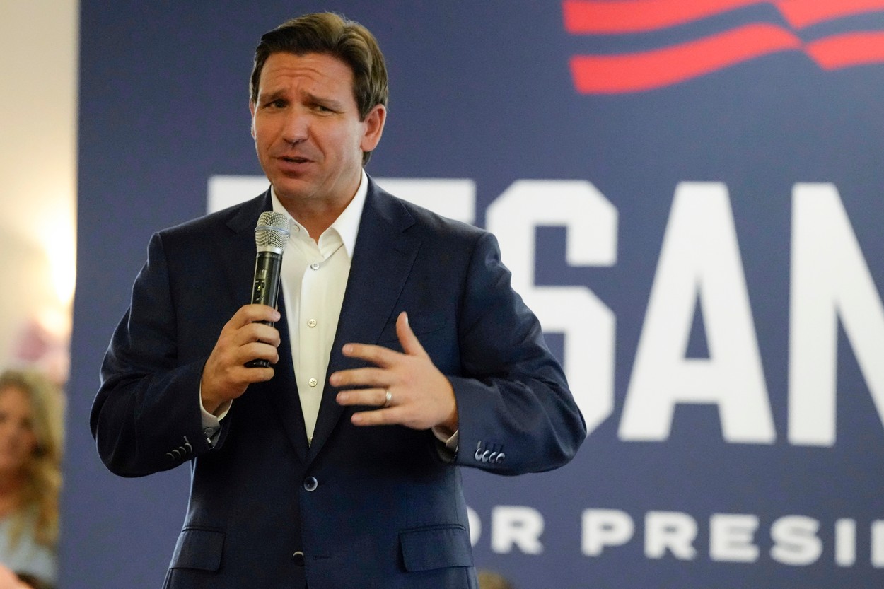 SUA: DeSantis, rivalul republican al fostului preşedinte Trump, l-a concediat pe şeful său de campanie