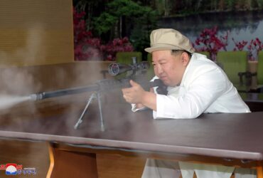 Kim Jong Un a făcut o inspecție de trei zile la fabricile de armament înainte de exerciţii militare combinate ale SUA și Coreea de Sud