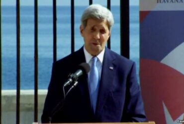 John Kerry, însărcinatul special al preşedintelui Biden pentru climă, la summitul Iniţiativei Celor Trei Mări de la Bucureşti
