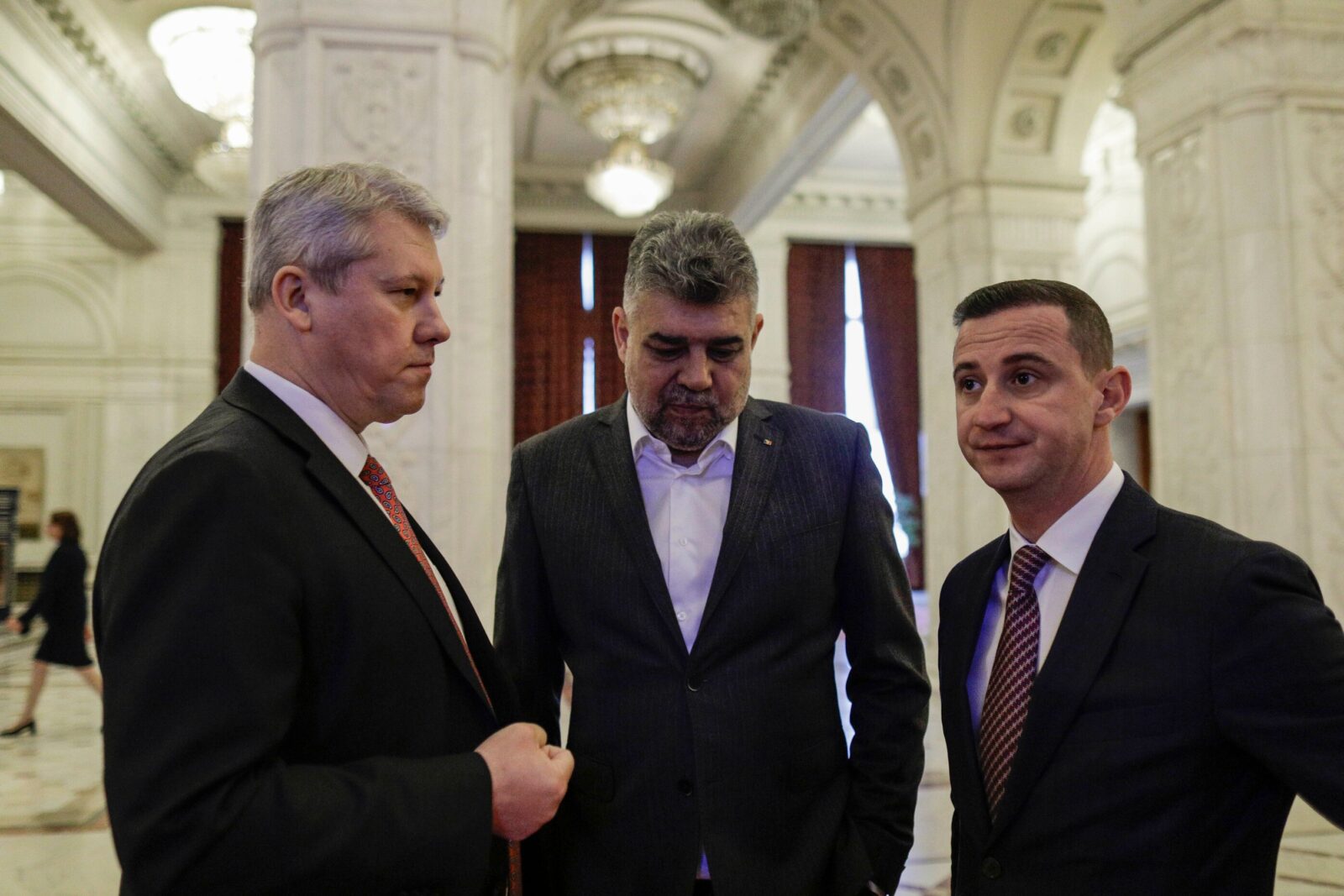 PSD cântă pe voci diferite privind alegerile din 2024. Simonis: Nu există o discuție serioasă privind o alianță electorală cu PNL