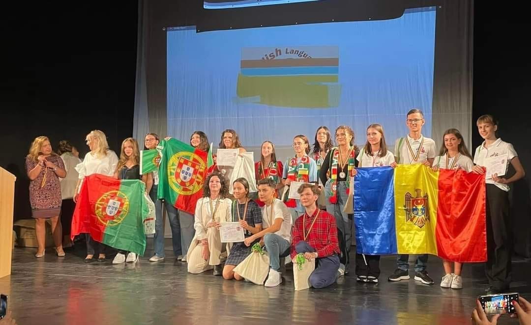 Elevii români, pe podium la Olimpiada Internațională de Limba Engleză