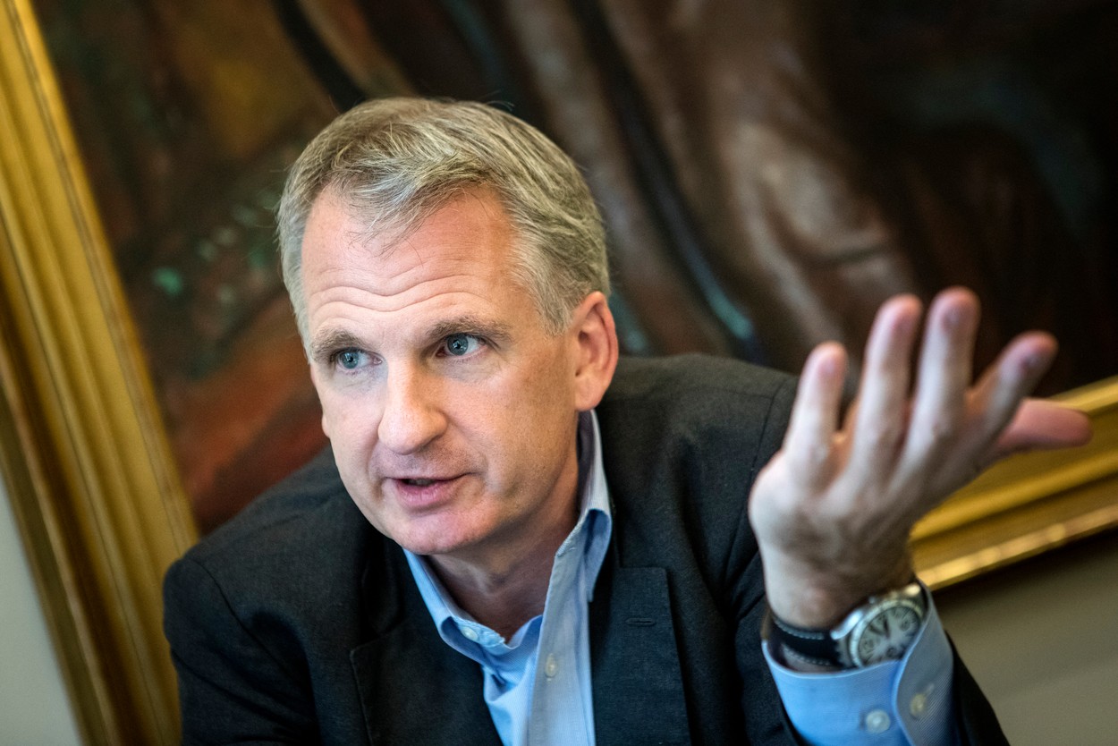 VIDEO Profesorul Timothy D. Snyder explică de ce Rusia crede că este forțată să comită genocid în Ucraina VIDEO Profesorul Timothy D. Snyder explică de ce Rusia crede că este forțată să comită genocid în Ucraina