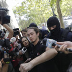 VIDEO | Tupeu fără margini. Maru, considerat dealerul lui Vlad Pascu, s-a filmat în timp ce era săltat de polițiști