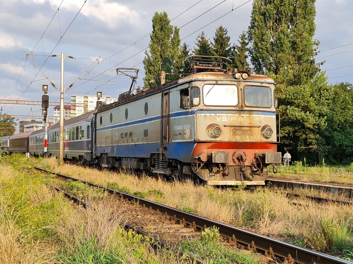 Mecanic de locomotivă, testat pozitiv la droguri după ce a condus două trenuri / Alți doi angajați CFR au refuzat testarea