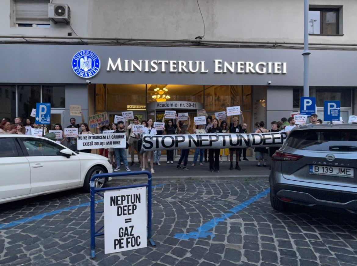 „Nu vrem să acceptăm că planeta va lua foc”. Cum a arătat Marșul Combustibililor Fosili în România?