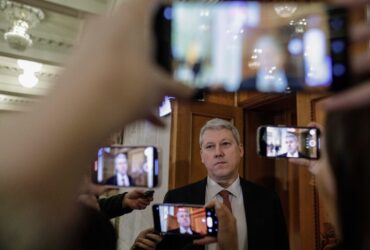 Scandal în Parlament. Jigniri și acuzații între Putere și Opoziție de la tribuna plenului