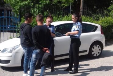 Repetenți la sancționarea absențelor de la școală. Avem o lege contra chiulitului de la ore, dar nu se aplică