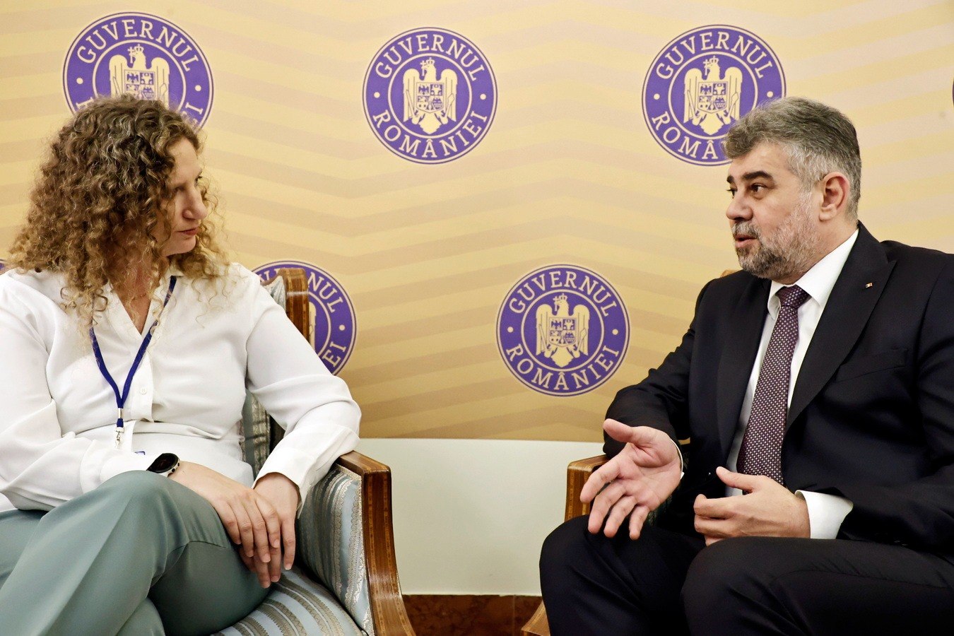 Soția românului răpit de Hamas s-a văzut cu Ciolacu: „Am încurajat-o pe doamna Haimi să-și păstreze speranța și încrederea” Soția românului răpit de Hamas s-a văzut cu Ciolacu: „Am încurajat-o pe doamna Haimi să-și păstreze speranța și încrederea”
