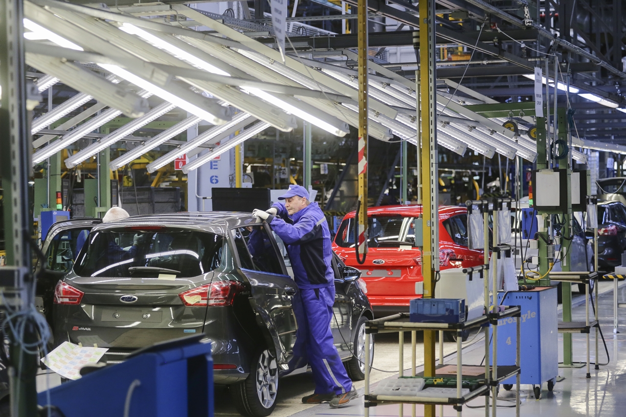 Inflația industrială s-a redus în august / Totuși, sunt creșteri mari la fabricarea produselor farmaceutice și la serviceuri auto