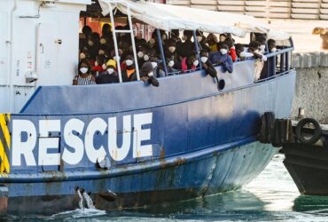 Guvernul german nu va mai finanța organizațiile care salvează migranți pe Mediterană