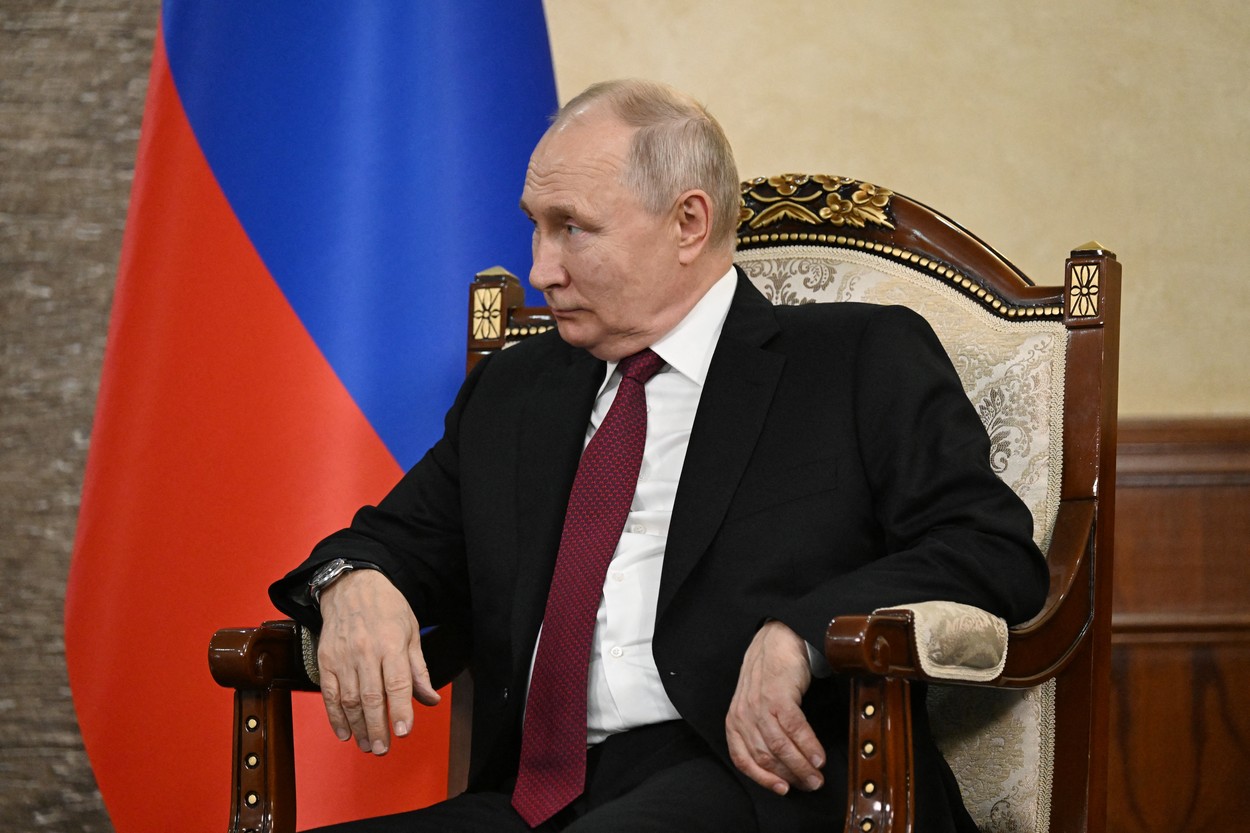 Ce a făcut Putin în Kârgâzstan, prima ţară pe care o vizitează de când Curtea Penală Internaţională a emis un mandat de arestare pe numele lui