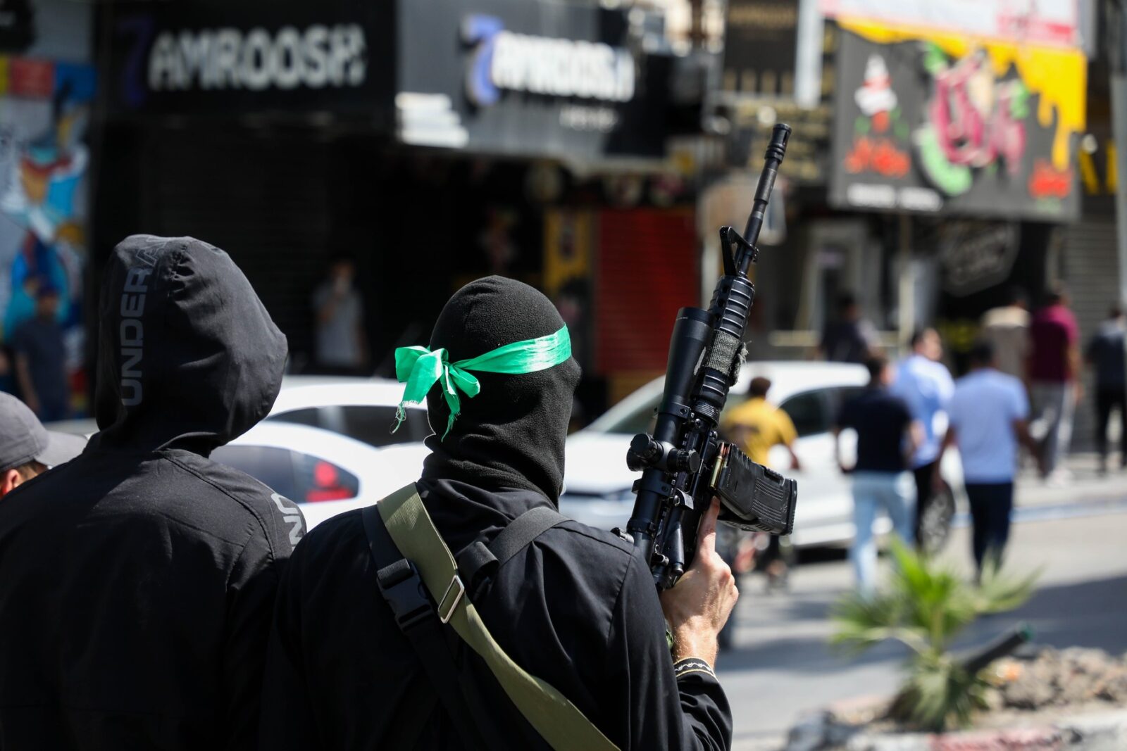 VIDEO Terorist Hamas, împușcat în timp ce filma masacrul dintr-o comunitate din sudul Israelului VIDEO Terorist Hamas, împușcat în timp ce filma masacrul dintr-o comunitate din sudul Israelului
