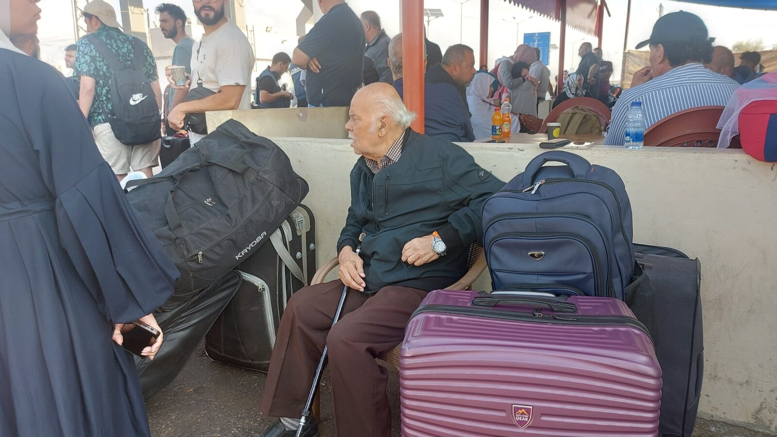 LIVE ​Război în Israel: Biden- vizite în Israel și Amman / Hamas: Avem 200 de ostatici; cetăţenii străini vor fi eliberaţi când condiţiile o vor permite / Israelul bombardează punctul de trecere pentru a împiedica intrarea ajutoarelor